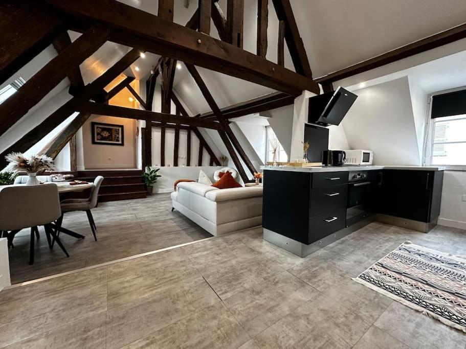 Appartamento Charme, Poutres Et Elegance Chartres Esterno foto