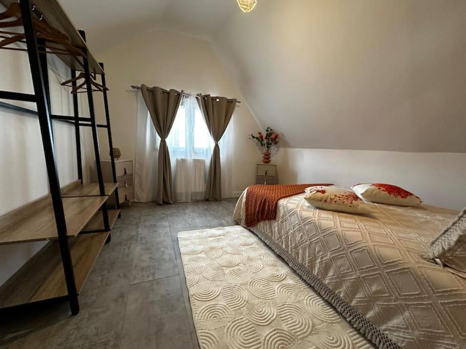 Appartamento Charme, Poutres Et Elegance Chartres Esterno foto